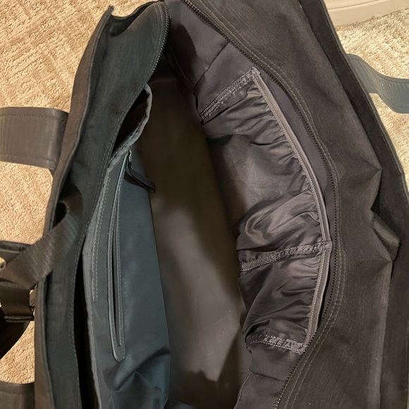 Lululemon Go Getter Bag *Heat 26L 
Gym Laptop Work Travel Duffle - Picture 3 of 8